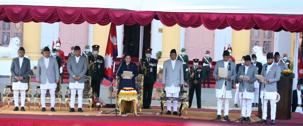 प्रधानमन्त्री प्रचण्डद्वारा ८ सदस्यीय मन्त्रिपरिषद् गठन, तीनजना उपप्रधानमन्त्री