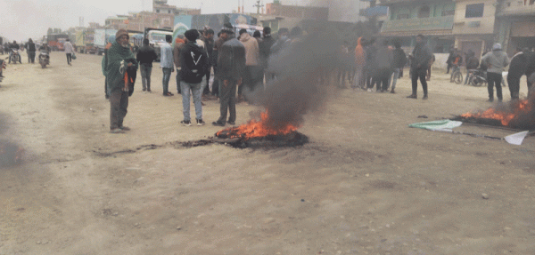 बसको ठक्करबाट युवकको मृत्यु, सप्तरीको हनुमाननगरमा तनाव
