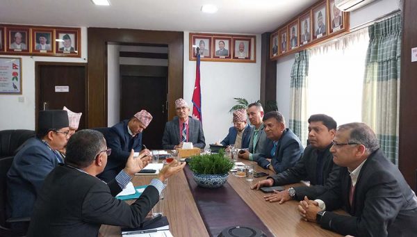लघुवित्तहरूले लिएको १ अर्ब ६० करोड सेवा शुल्क फिर्ता दिने सहमति