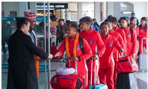नेपाली टोली स्वदेश फर्कियो