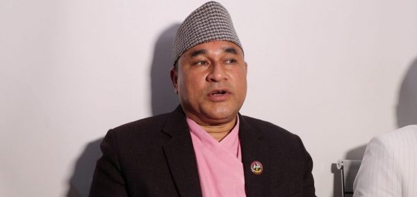 कांग्रेस नेतृत्वको सुप सरकारलाई सघाउन प्रचण्डको निर्देशन, माओवादीले विश्वासको मत दिने