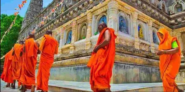 मन्दिर परिक्रमा गर्दा ध्यान दिनुपर्ने नियम र यसको वैज्ञानिक महत्व