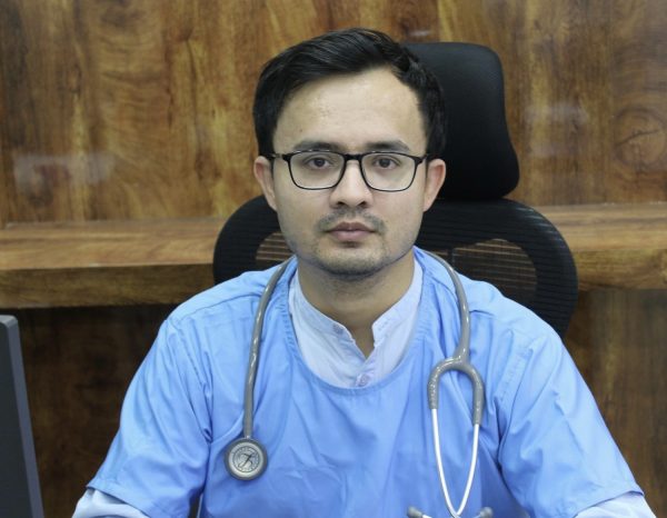 छालारोग विशेषज्ञ डाक्टर प्रशन्न ‘आईडोज’ को रिभ्युअरमा छनोट