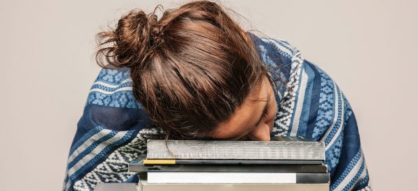 पूरा निद्रा लिँदा पनि किन दिनभरि थकान महसुस हुन्छ ?