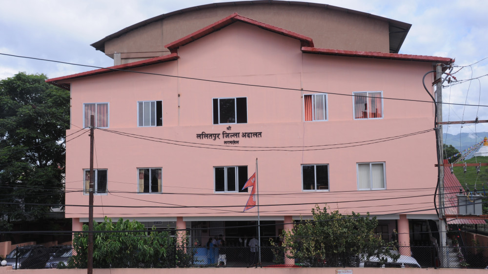 आफ्नै संरक्षणमा राखिएकी नाबालिग बलात्कार गर्ने व्यापारी चटौतलाई १८ वर्ष कैद सजाय