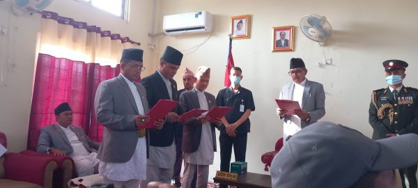 सुदूरपश्चिम प्रदेश सरकार विस्तार, नवनियुक्त मन्त्रीले लिए शपथ