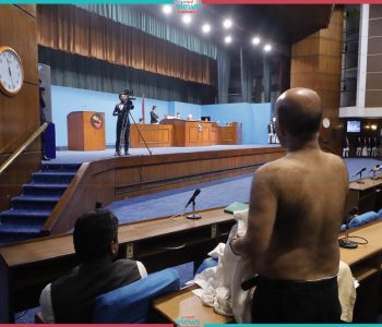 संसदमा किन अर्धनग्न बने अमरेश, हेर्नुस् स्पष्टीकरण भिडिओमा