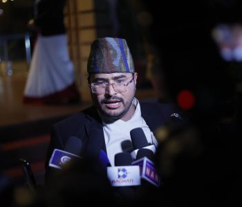 प्रधानमन्त्रीको चीन भ्रमणलाई ज्ञानबहादुरले दिए नाटकबाजीको संज्ञा