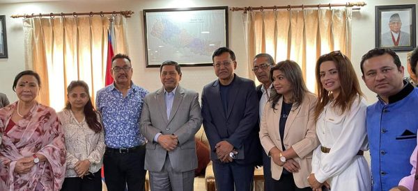 कलाकार संघको विभिन्न मागसहित गृहमन्त्रीलाई ध्यानाकर्षण