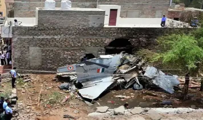 भारतमा मिग विमान दुर्घटना, दुई जनाको मृत्यु