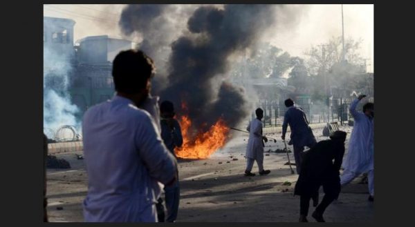 पाकिस्तानमा हिंसात्मक प्रदर्शन : ८ जनाको मृत्यु, २९० घाइते