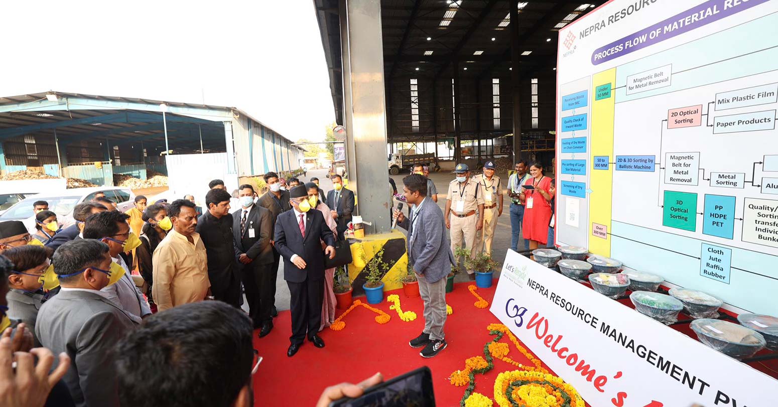 प्रधानमन्त्री प्रचण्डले गरे इन्दौर भ्रमण, मध्य प्रदेशका मुख्यमन्त्रीले गरेको रात्रिभोजमा सहभागी