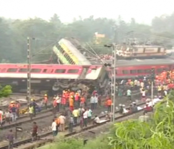 भारतमा रेल दुर्घटना, २ सयभन्दा बढीको मृत्यु