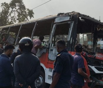 मोरङमा भएको सवारी दुर्घटनामा दुई जनाको मृत्यु, बसमा आगजनी