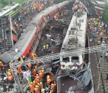भारतको रेल दुर्घटना अपडेट :  मृत्यु हुनेको संख्या २८० पुग्यो, नौ सयभन्दा बढी घाइते
