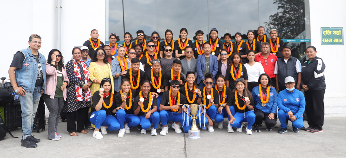 नेपाल फर्कियो राष्ट्रिय महिला फुटबल टोली