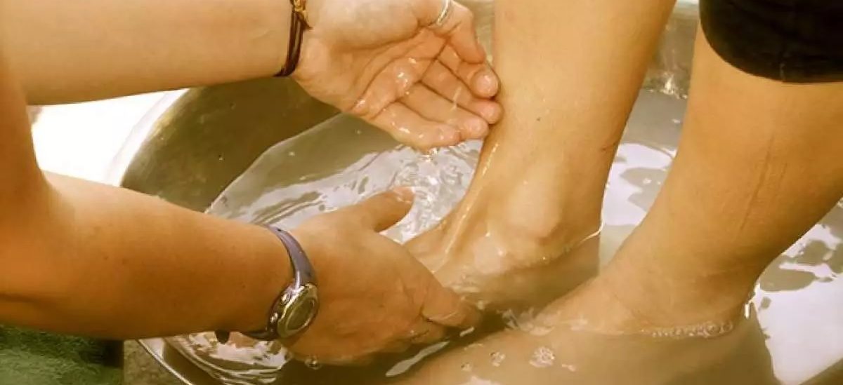 रातमा सुत्नुअघि खुट्टा धुने गरेमा पाइन्छ यस्तो फाइदा