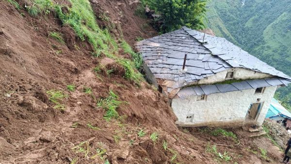 पर्वतमा पहिरो खस्दा दुईजना घरभित्रै पुरिए