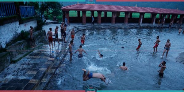 गोकर्णेश्वर उत्तरबाहिनीमा बटुकहरुको श्रावणी स्नान (फोटो फिचर)