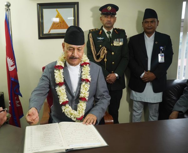 पदवहाली गरेसँगै प्रधानन्यायाधीशले भने- केही गरेर जान्छु, न्यायको अनुभूति दिलाउँछु