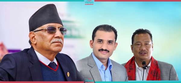 सरकारमा टिकिरहन आफ्नै शक्ति क्षय गर्दै माओवादी !