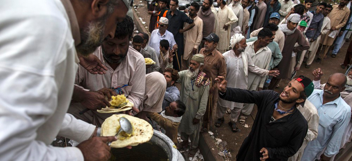 अफगानिस्तानमा विषाक्त खानाका कारण ४०० जना बिरामी परेको दाबी