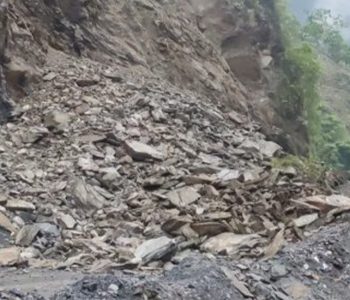 बेँसीसहर-चामे सडकमा आज रातिदेखि सवारीसाधन सञ्चालनमा रोक