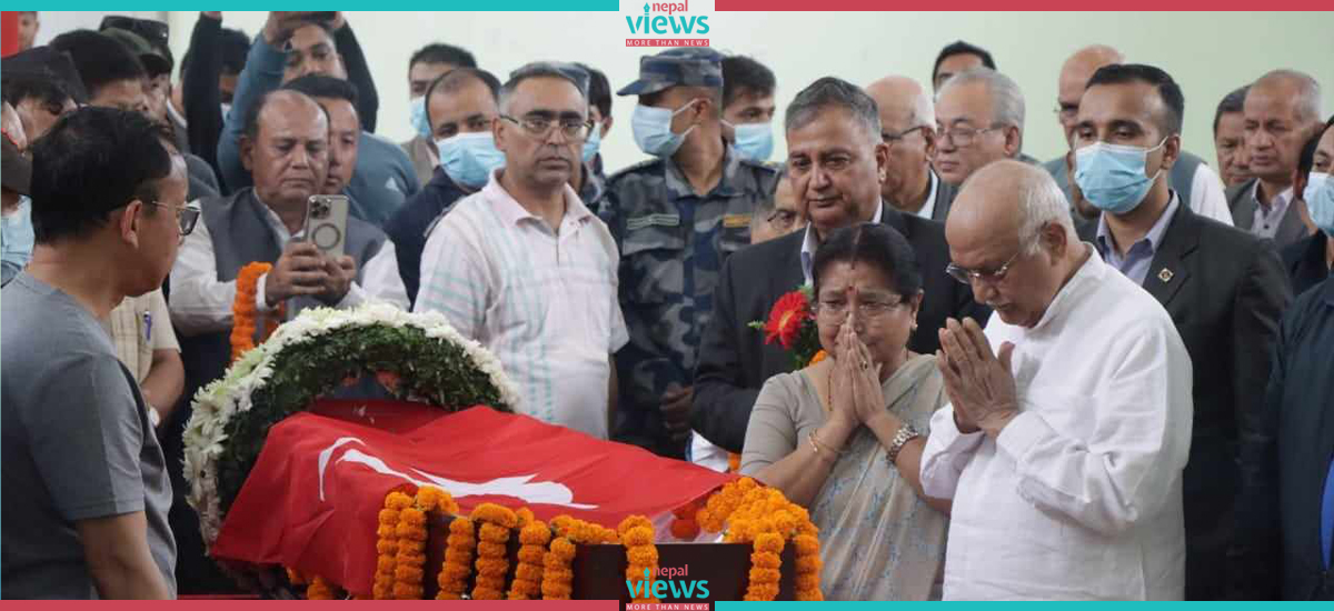 शोकाकुल च्यासल (तस्वीहरू)