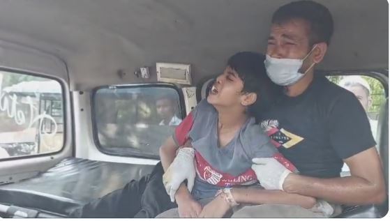 कुकुरले टोकेको कुरा एक महिनासम्म लुकाएका बालकको मृत्यु, गाउँ नै शोकमा