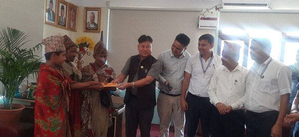 राउटेलाई प्रदेश सरकारले दियो दशैं खर्च