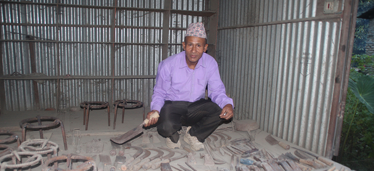राजनीति छाडेर आरनमै फर्किए म्याग्दीका नेता छवि