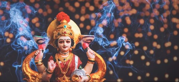 आज कुकुर तिहार, लक्ष्मी पूजा पनि आजै