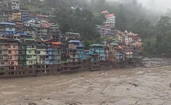 सिक्किमको बाढीमा १४ जनाको मृत्यु, १ सय २० जना बेपत्ता