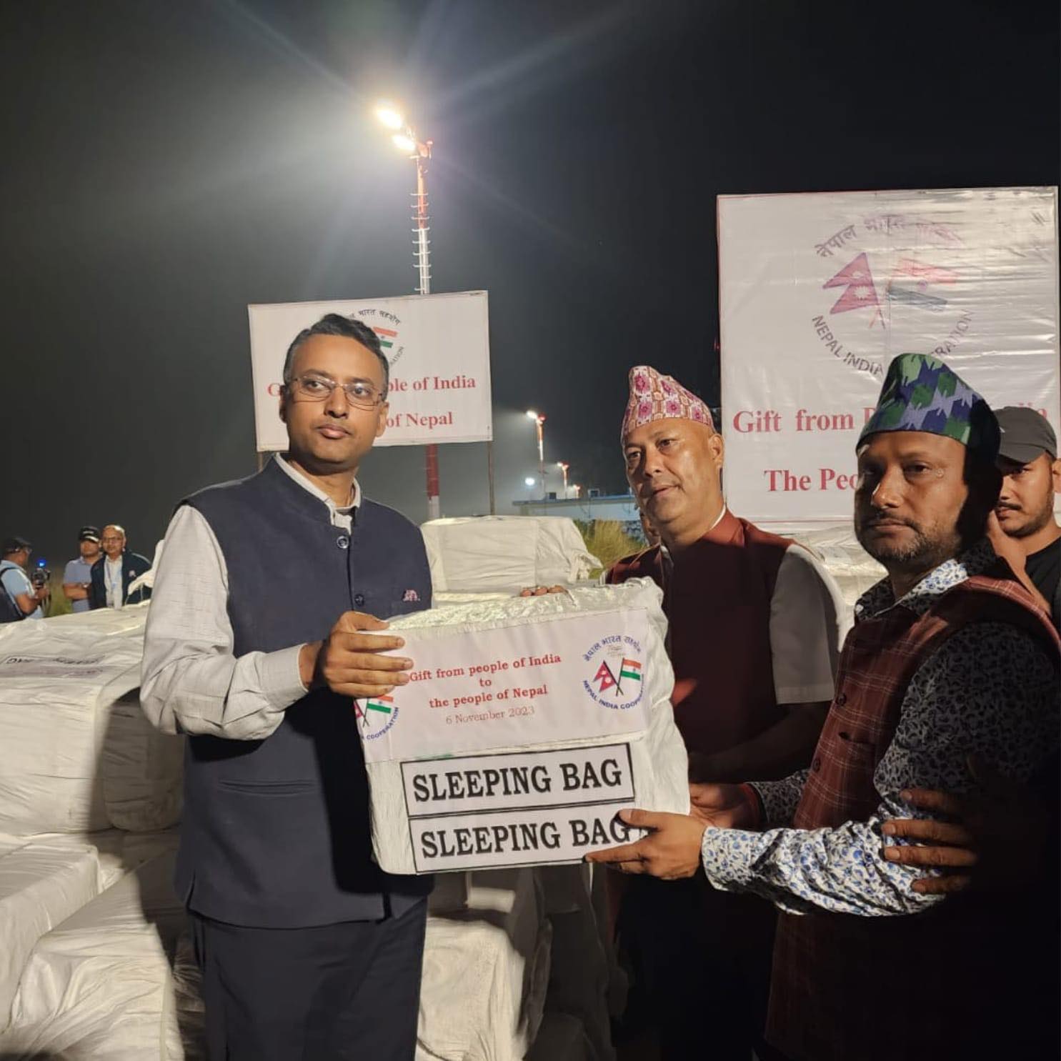 भारतद्वारा दोस्रो खेपको राहत सामग्री हस्तान्तरण