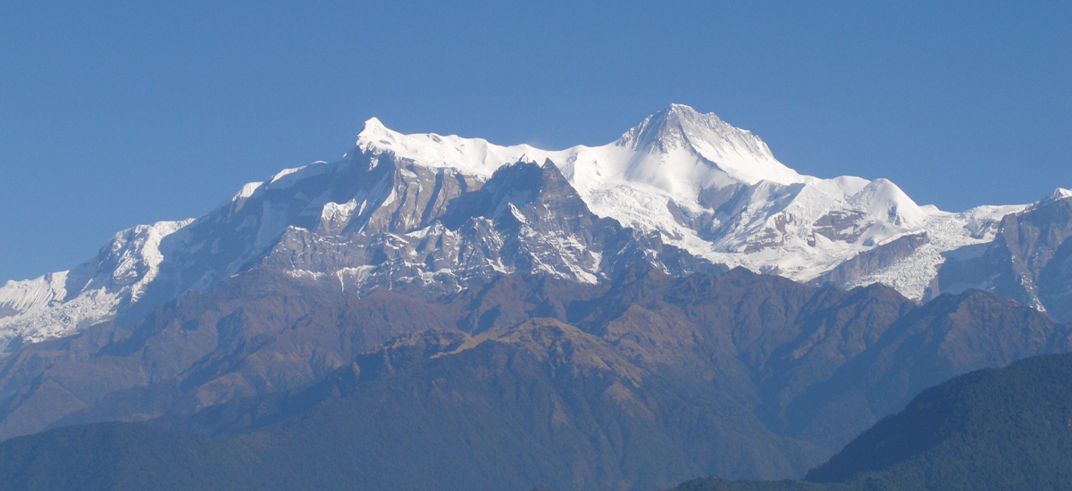 धवलागिरि र अन्नपूर्ण आरोहणका लागि ४० जनालाई अनुमति