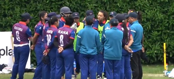 महिला टी-२० सिरिज : जापानविरुद्धको खेलमा ब्याटिङ गर्दै नेपाल