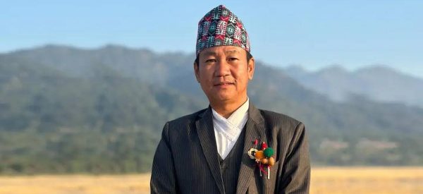 धरानका मेयर  साम्पाङले पत्रकारलाई दिए यस्तो धम्की