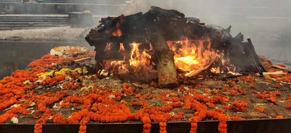 साँझको समयमा किन गरिदैँन अन्तिम संस्कार ? जानौं