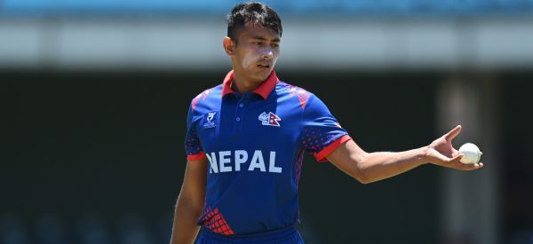 क्यानडाविरुद्ध नेपाललाई पहिलो सफलता, डेब्यू खेलमा आकाशले लिए विकेट