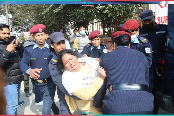 पूर्वन्यायाधीश गिरीकी श्रीमती आरती रावलले गरिन् विष सेवन, वीर अस्पतालमा उपचार जारी