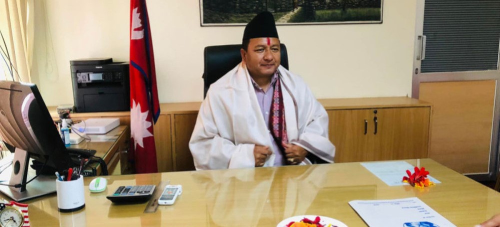 ढोरपाटनका मेयर नेपालीलाई पक्राउ गर्न ‘रेडकर्नर नोटिस’, विदेश भागेको आशंका