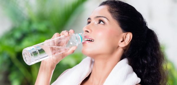 के तपाईं प्लास्टिकको बोतल किनेर पानी पिउनुहुन्छ ? यो अध्ययनले उडाइदिनेछ होस्