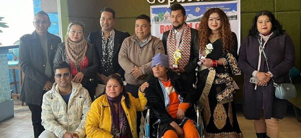 कानुनीरूपमा समलिंगी विवाह दर्ता गर्न सफल जोडीलाई सम्मान, समलिंगी नैनालाई आर्थिक सहयोग