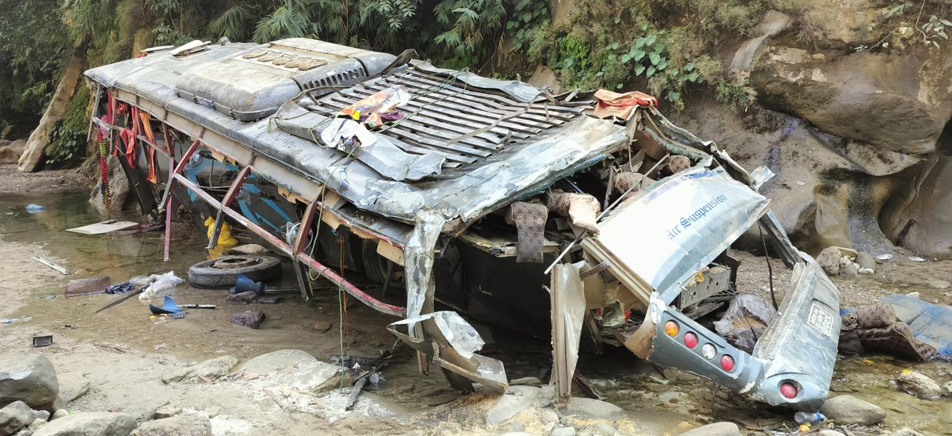 लुम्बिनीमा सवारी दुर्घटना : तीन दिनमा २२ जनाको मृत्यु