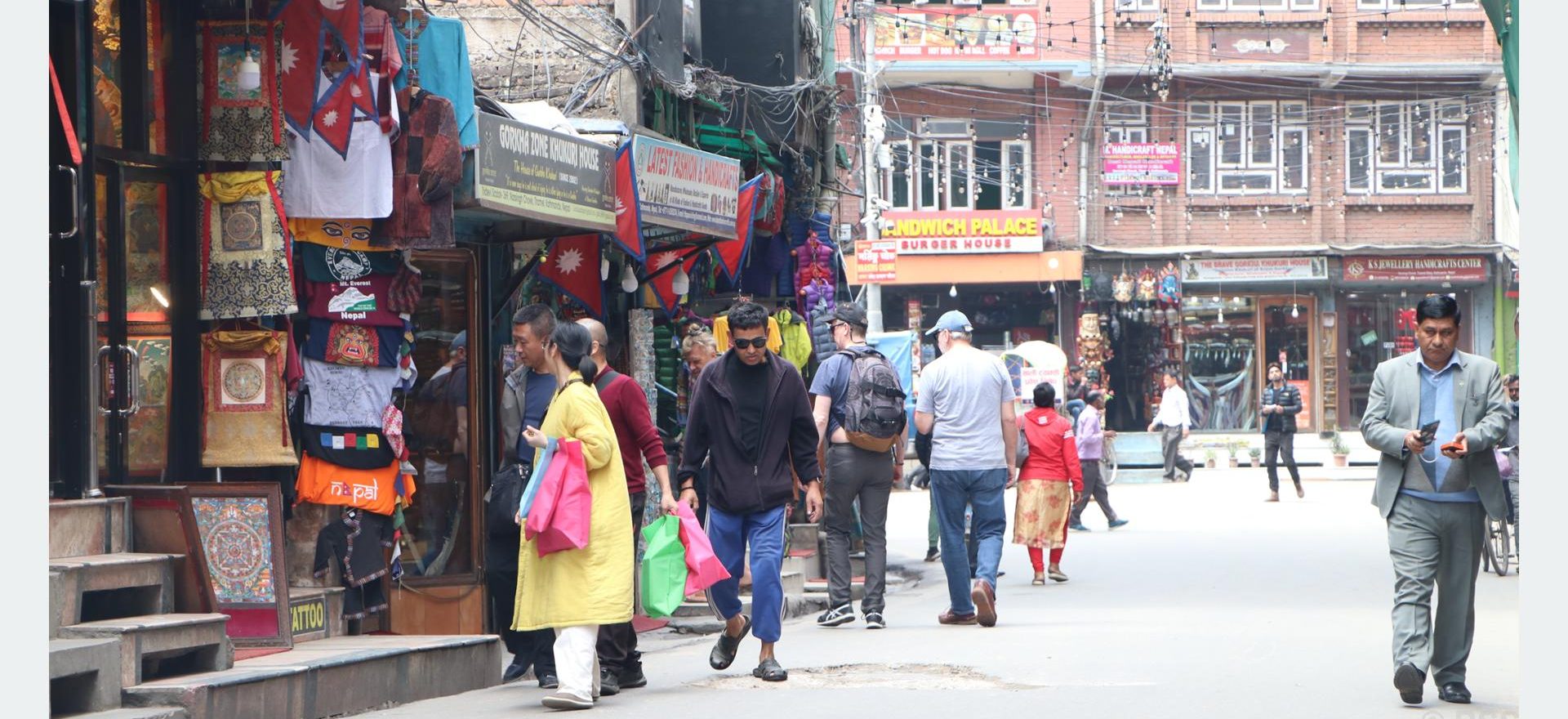 २४सै घण्टा व्यवसाय सञ्चालन गर्न पाएपछि ठमेलका व्यवसायी उत्साहित