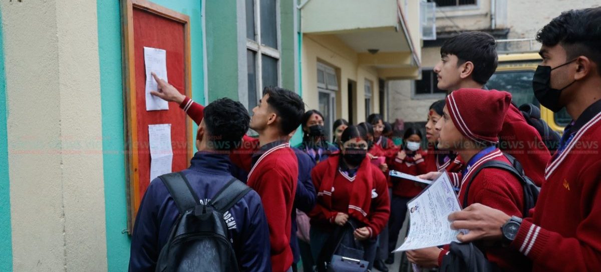 सिरहामा एसईईको प्रश्नपत्र र उत्तर मोबाइलमा छ्यापछ्याप्ती, सुखीपुरबाट एकछात्रा पक्राउ