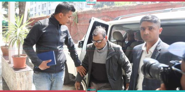 कृष्णबहादुर महरालाई काठमाडौं ल्याइयो