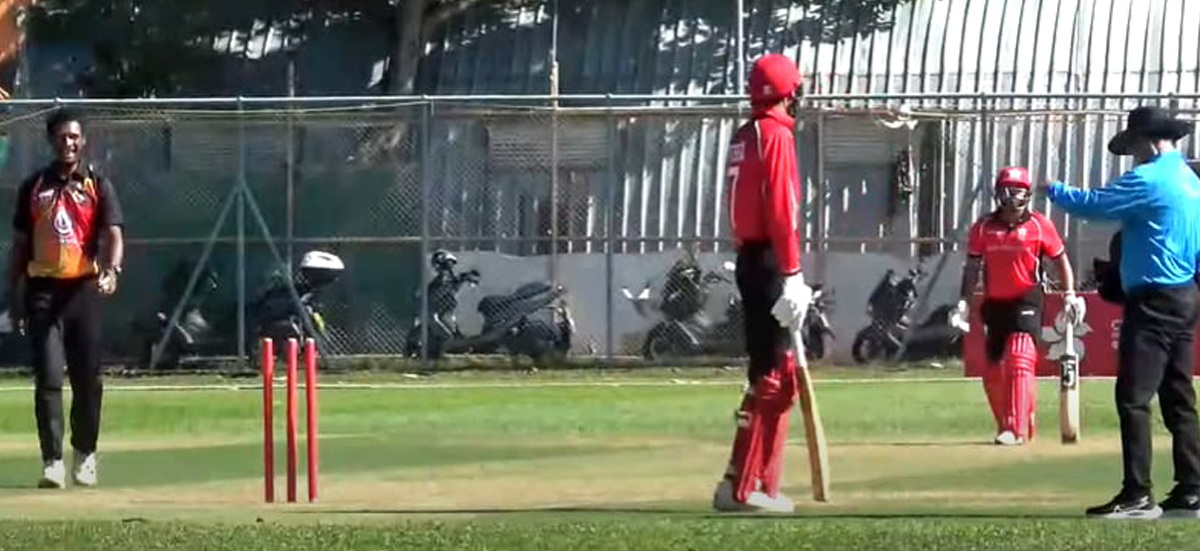 हङकङले दियो पीएनजीलाई १२२ रनको लक्ष्य