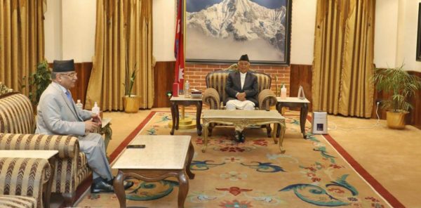 नयाँ गठबन्धनबारे राष्ट्रपतिलाई जानकारी गराउन प्रधानमन्त्री प्रचण्ड शीतल निवासमा