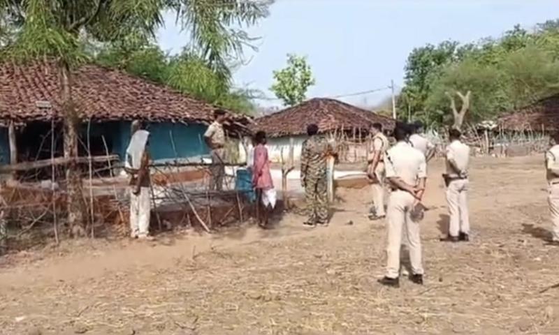 भारत : परिवारका आठ सदस्यको हत्या गरी युवकले गरे आत्महत्या